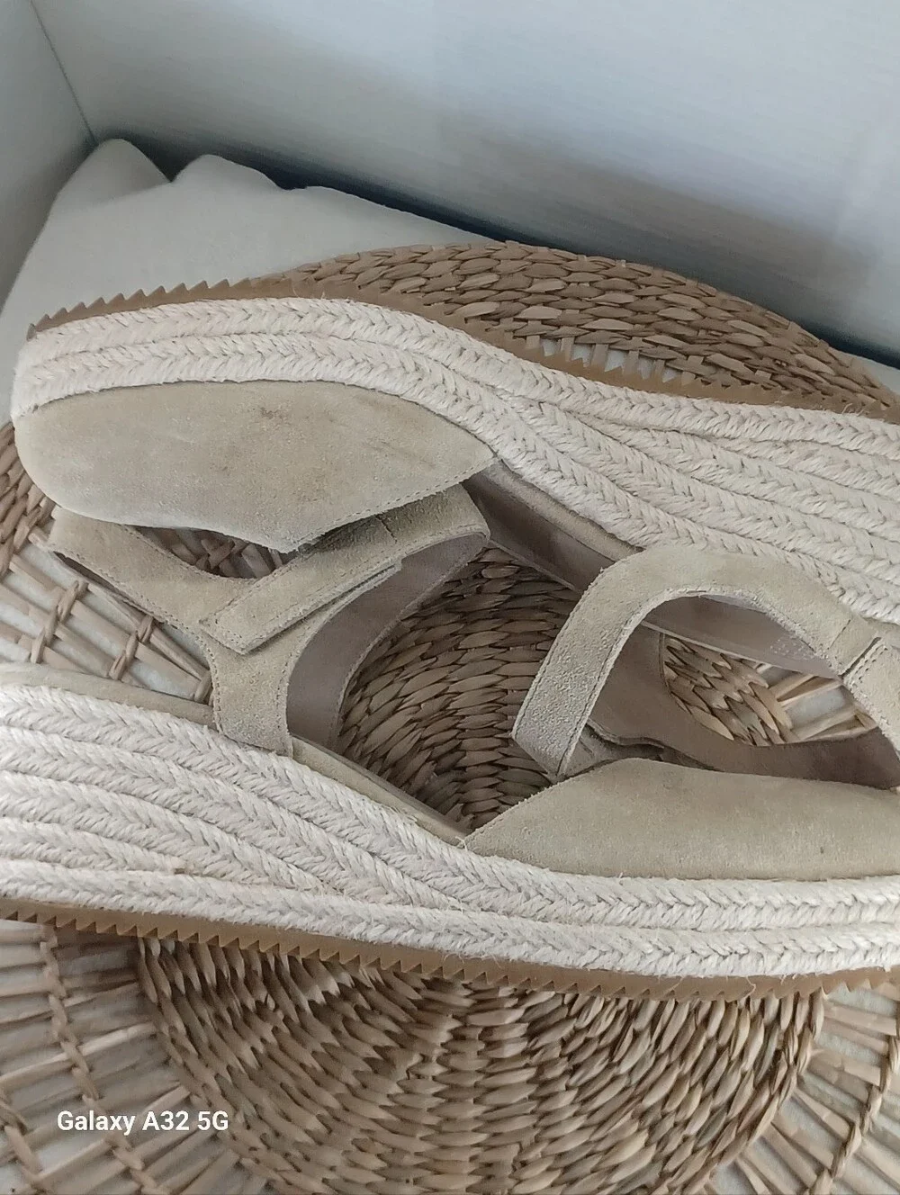 Eileen Fisher Nessa Espadrille Wedge Sandal in ecru suede leather Sz 10